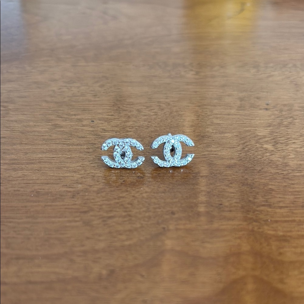 Interlocking CC Earrings